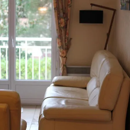 Superbe Appartement , Calme, Proche Commerce *